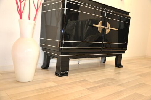 Art Deco Bar, highgloss black, handpolished , unique Design, chromebars, massive chromed steelfittings, big curved feet