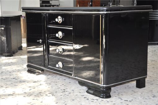 Art Deco Commode, wonderful straight body, curved foot, highloss black , small chromefittings, handpolished, 4 massive drawers, leatherplate