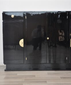 Art Deco Highboard, pretty clean interior, wonderful body with 4 doors, big original fittings, massive shelves