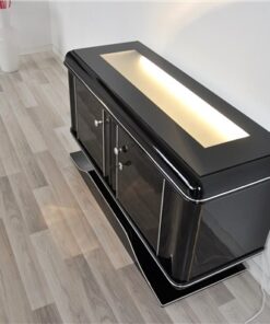 highgloss pianolacquer, classic design with rounded corners, illuminated glass plate, wonderful curved foot