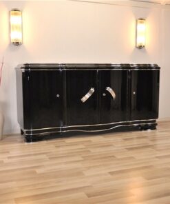 highgloss pianolacquer, massive chromehandles, 4 curved doors, Belgium 1929, plenty of storage space