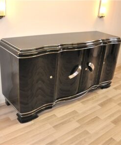 highgloss pianolacquer, massive chromehandles, 4 curved doors, Belgium 1929, plenty of storage space