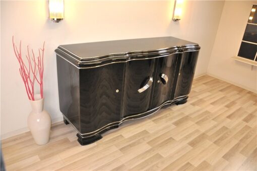 highgloss pianolacquer, massive chromehandles, 4 curved doors, Belgium 1929, plenty of storage space