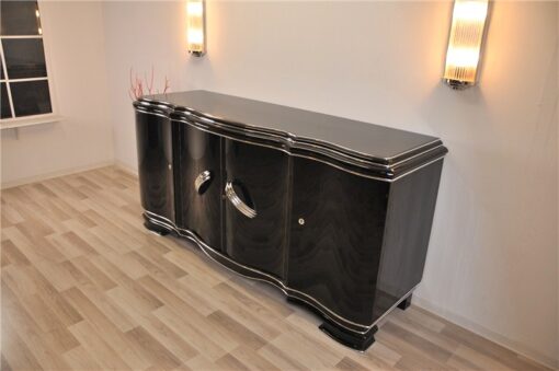 highgloss pianolacquer, massive chromehandles, 4 curved doors, Belgium 1929, plenty of storage space