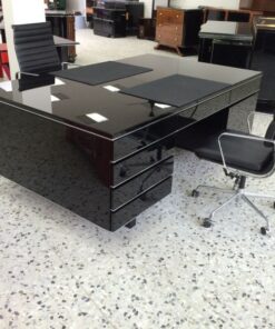 Art Deco Desk, completely restored, pianolacqer highgloss black, free adjustable, lacobelplate with a leather pad