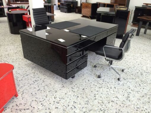 Art Deco Desk, completely restored, pianolacqer highgloss black, free adjustable, lacobelplate with a leather pad