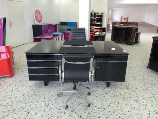 Art Deco Desk, completely restored, pianolacqer highgloss black, free adjustable, lacobelplate with a leather pad