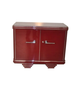 magnificently colored commode, bordeaux paintjob with unique elegance , chromelines, chromefittings, glasplate