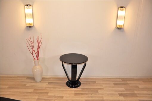 Highgloss Black Crown Sidetable, Art Deco, Pianolacquer , wonderful form, elegant design