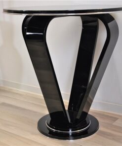 Highgloss Black Crown Sidetable, Art Deco, Pianolacquer , wonderful form, elegant design