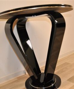 Highgloss Black Crown Sidetable, Art Deco, Pianolacquer , wonderful form, elegant design