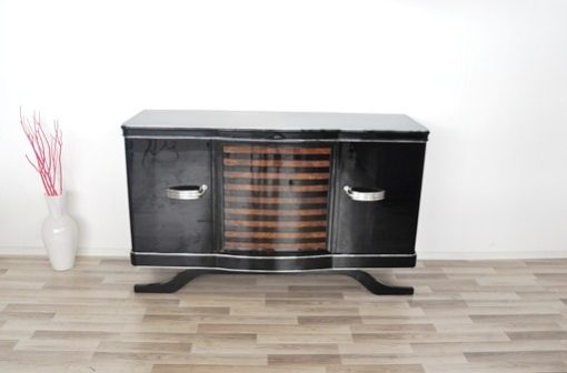 Art Deco Sideboard, striped walnut furnier, pianolacquer , wonderful foot, Eyecatcher