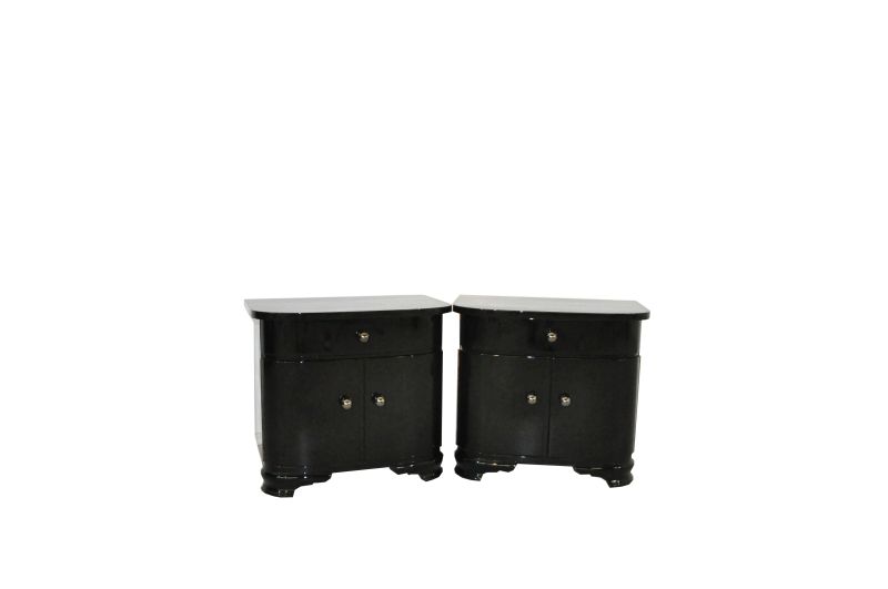 Pair Of Pianolacquer Night Stands From The Art Deco Era
