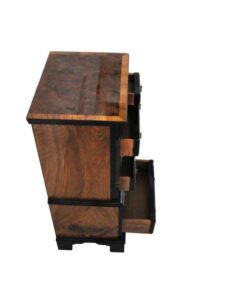 small chest of drawers, eight drawers, small commode, walnut wood, plenty of storage, small console, pianolacquer details