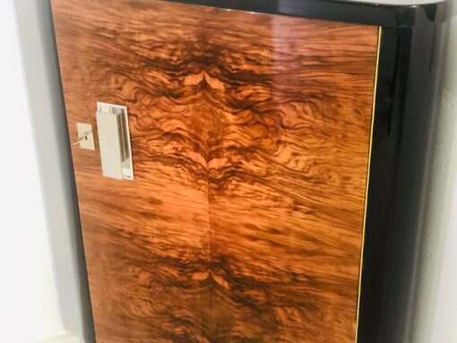 Art Deco walnut corner cabinet, commode, cupboard, walnut wood, burl, grain, veneer, piano lacquer, design, interior design, high gloss, original, antique