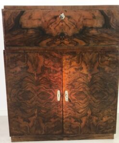 1940s Art Deco Cabinet Commode made of Walnut, nut-wood, storage furnitre, original antiques, vintage, design, interiors, luxury furniture, good condition