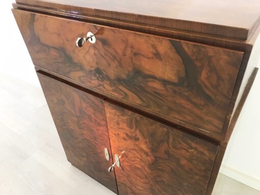 1940s Art Deco Cabinet Commode made of Walnut, nut-wood, storage furnitre, original antiques, vintage, design, interiors, luxury furniture, good condition