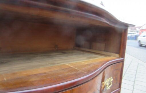 Walnut Wood Baroque Commode from circa 1750. Baroque Chest of Drawers, Original Baroque Funiture, Antique Commode, Antique Chest of Drawers