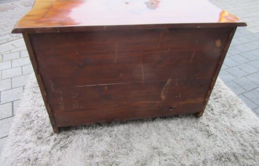 Walnut Wood Baroque Commode from circa 1750. Baroque Chest of Drawers, Original Baroque Funiture, Antique Commode, Antique Chest of Drawers