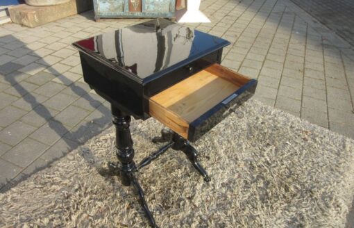 Black Lacquered Gründerzeit Sewing Table circa 1890, Grüberzeit Sidetable, Gründerzeit Furniture, Original Gründerzeit, Antique Sewing Table